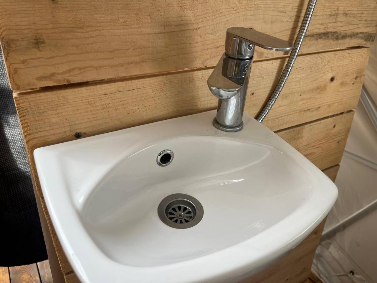 Glamping Rose Hotel Radovici Buitenkant foto