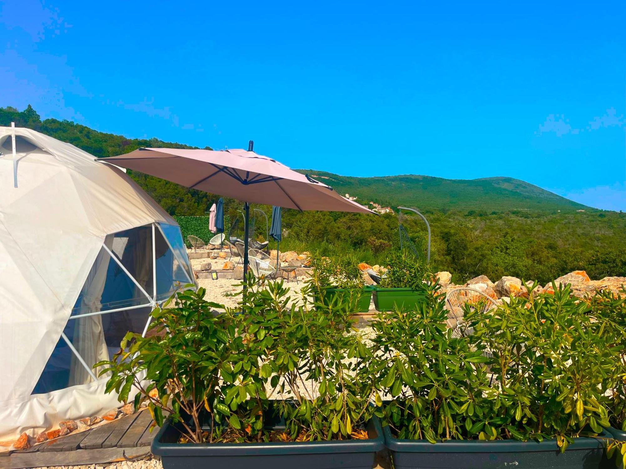 Glamping Rose Hotel Radovici Buitenkant foto
